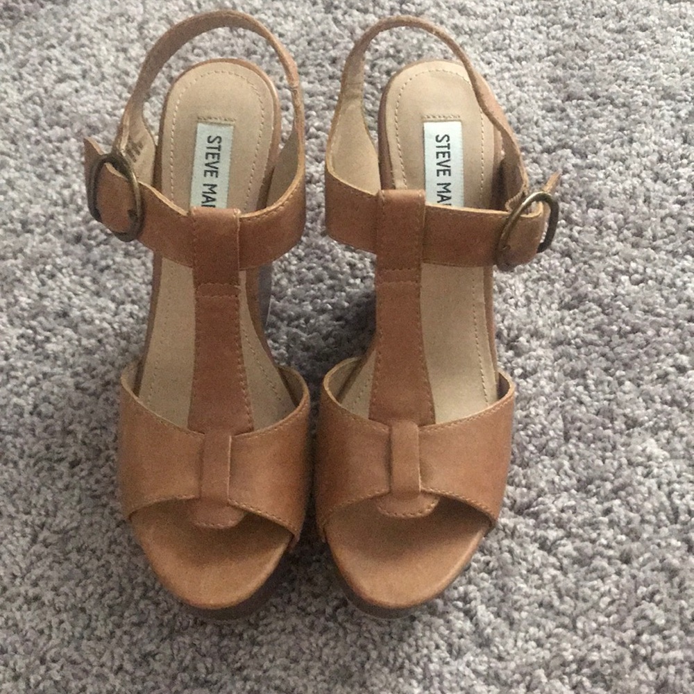 Steve Madden “Wyliee” Sandal in Tan